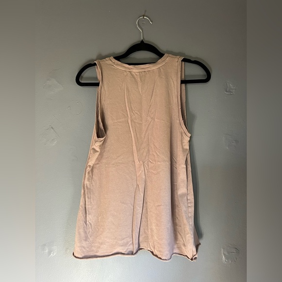 Muscle Tee - Picture 2 of 4